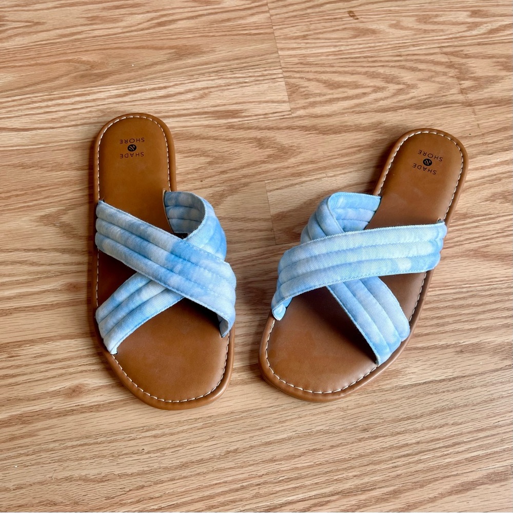Shade & Shore Light Blue Crisscross Sandals